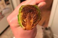 Причина ночных кошмаров: Мужчина показал фото жареной брюссельской капусты