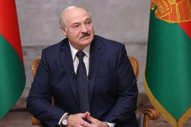 Глава МИД РФ: Лукашенко сказал, что он не держится за власть