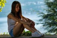 Поведение женщины на людях: какие действия мужчин раздражают