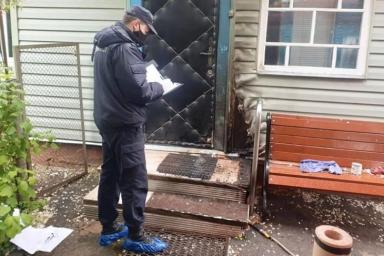 В Могилеве раненый пенсионер задержал налетчика, который пришел к нему в дом с взрывчаткой