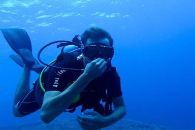 Ученые назвали рекордное время задержки дыхания под водой