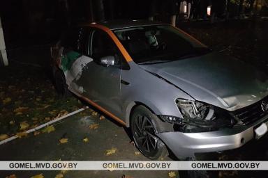 В Гомеле водитель каршеринга сбил на тротуаре двух подростков