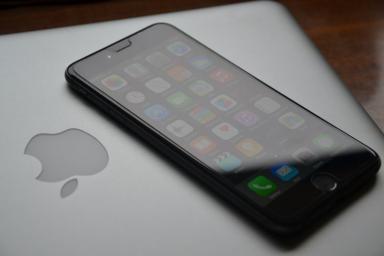Apple представила новый iPhone 12