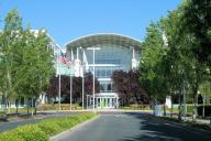 Apple представила новый iPhone 12