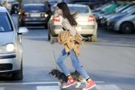 Психологи объяснили, почему современным родителям тяжелее воспитывать детей