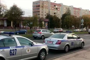 В Минске Audi сбила подростка, выбежавшего на дорогу на красный свет