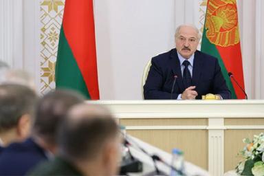 Лукашенко попросил не сравнивать протесты в Беларуси с Киргизией