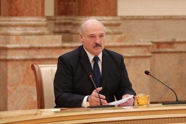 Лукашенко: надо обеспечить безопасность студентов, которые хотят учиться 