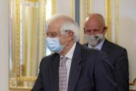 Боррель призвал Россию поддержать ОБСЕ в организации диалога в Беларуси