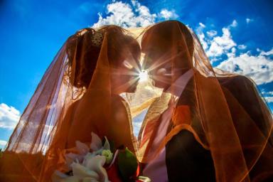 Ученые развеяли популярный миф о внешнем сходстве супругов