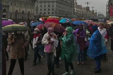 Один за всех и все за одного: в Минске проходит марш матерей