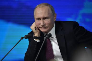 В Госдуму внесен законопроект об обнулении президентских сроков Путина