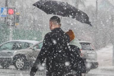 Снег, гололед и сильный ветер. На воскресенье в Беларуси объявлен желтый уровень опасности