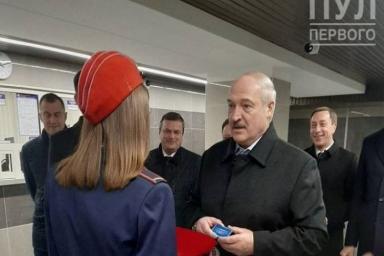 Лукашенко спустился в метро: что там происходит сегодня