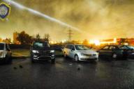 В Гродно мужчина после прочтения новостей пошел к РОВД и разбил 5 авто 