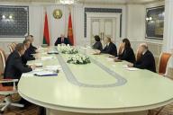 Лукашенко: У нас нет «белорубашечников» и «беломанжетников» среди дипломатов