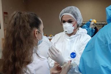 Пресс-секретарю Лукашенко ввели вакцину от коронавируса