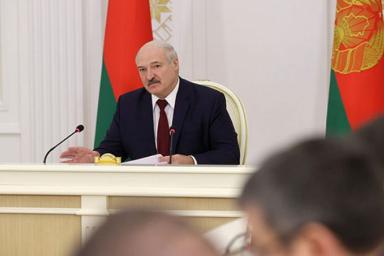 Лукашенко о Цепкало: «Вот этими ручищами я из тюрьмы его и его тещу вытащил»