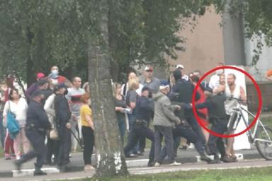 В Витебске будут судить мужчину, ударившего милиционера на акции протеста