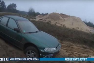 В Осиповичском районе сотрудники ГАИ нашли авто до того, как владелец заявил о пропаже
