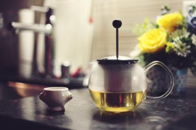 Как убрать накипь с чайника: 3 проверенных способа