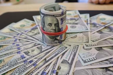 В Беларуси доллар «поскользнулся». А вот что произошло с другими валютами 16 ноября 