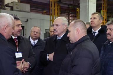 «Идет жуткое давление». Лукашенко о «вбросах» в Интернете