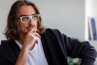 Старый самолет-кукурузник с огромной скоростью падает вниз: Дудинский описал состояние властей Беларуси