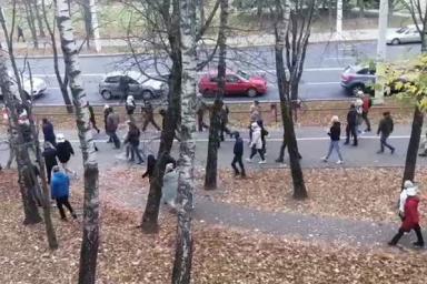 Взрывы, стрельба, задержания. Как прошла акция протеста в Минске 1 ноября