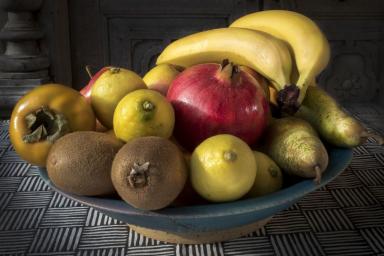 Названы 6 «зимних» фруктов, которые защищают легкие