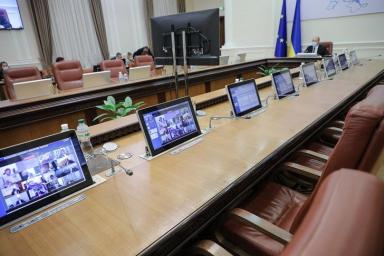 Вице-премьер и спикер парламента Украины заразились коронавирусом