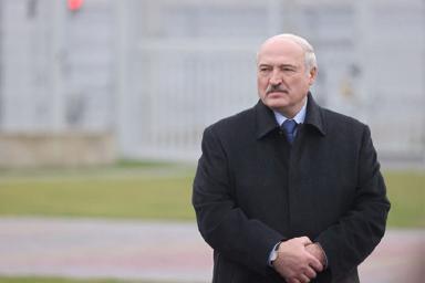 Лукашенко рассказал о живущих в резервациях за пару долларов белорусах в Латвии