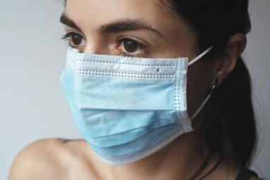 Ученые развенчали миф об эффективности масок с противовирусным покрытием