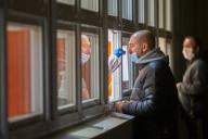 Медики назвали оптимальное число тестов на COVID-19 для точного результата