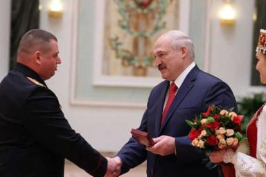 Лукашенко на вручении наград упрекнул оппозиционных спортсменов и артистов