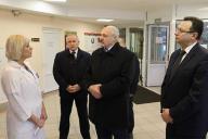 Лукашенко - медикам: «Давайте вместе спасать людей. Это наиважнейший вопрос»