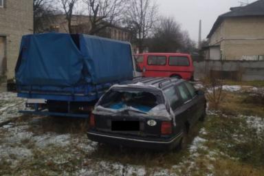 В Барановичах у предпринимателя обокрали три машины
