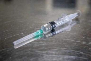 МИД Украины: Вакцина от COVID-19 из России является гибридным оружием