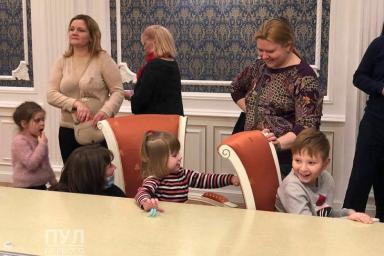 Участники автопробега «За единую Беларусь» посетили рабочую резиденцию Лукашенко