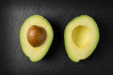 Диетологи перечислили все полезные свойства авокадо