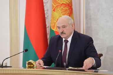 «Не обладает достаточной легитимностью». Глава МИД Канады высказался о Лукашенко