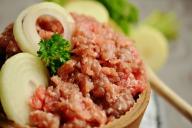 Как приготовить вкусное блюдо с фаршем и овощами: простой рецепт