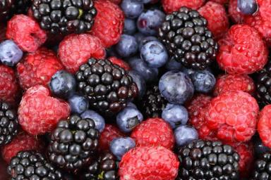 Диетологи развеяли миф о том, что цвет овощей и фруктов влияет на их полезность