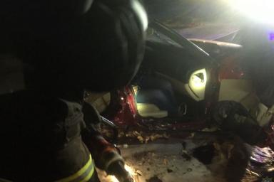 ДТП в Мозыре: люди оказались зажаты в автомобиле