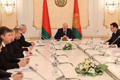 «Где деньги?» Лукашенко обратился к ним с вопросом