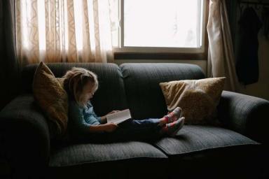 Психологи рассказали, как привить малышу любовь к чтению