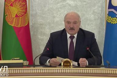 Лукашенко назвал три цели зарубежных кураторов протестов в Беларуси