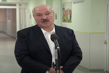 «Это мое настроение. Личное, не как Президента»: Лукашенко отказался ставить вакцину от COVID-19         