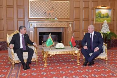 «Исторически значимое решение»: Лукашенко обратился к Бердымухамедову