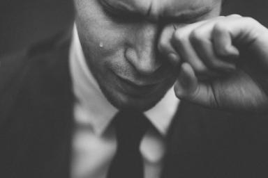 Почему плакать полезно: 4 ключевых аргумента